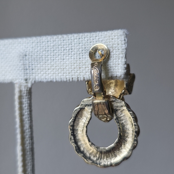 Vintage Goldette Gold Tone Ram Door Knocker Earrings - Picture 3 of 9